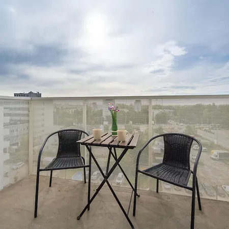 Daire Miedziana Spacious In By Renters