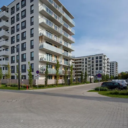 Miedziana Spacious In By Renters Daire Wroclaw