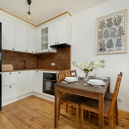 Miedziana Spacious In By Renters Daire *