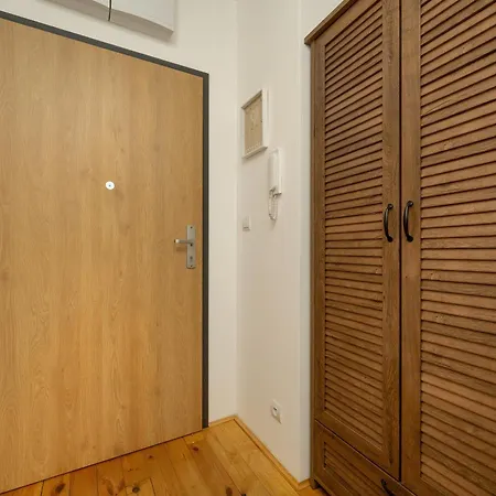 Miedziana Spacious In By Renters Wroclaw